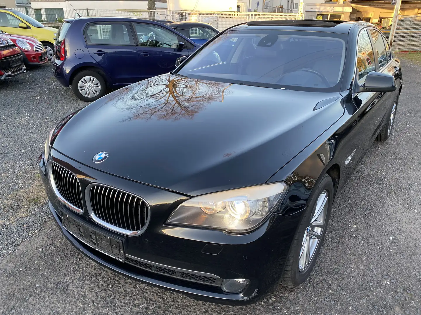 BMW 750 750i xDrive Exclusive Ausstattung Black - 1