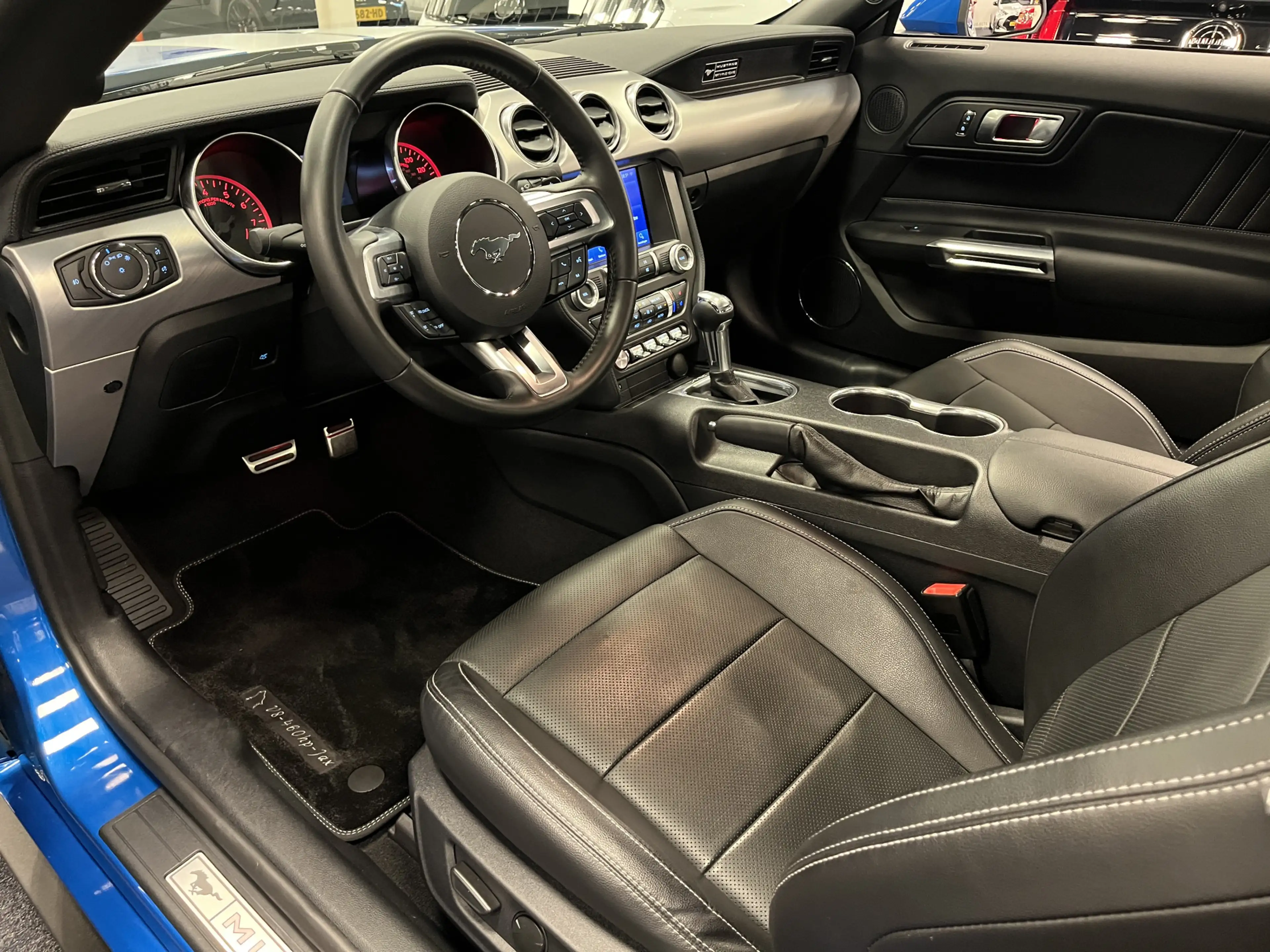 Ford Mustang Fastback 5.0i V8 GT Premium 460PK Automaat — photo 2