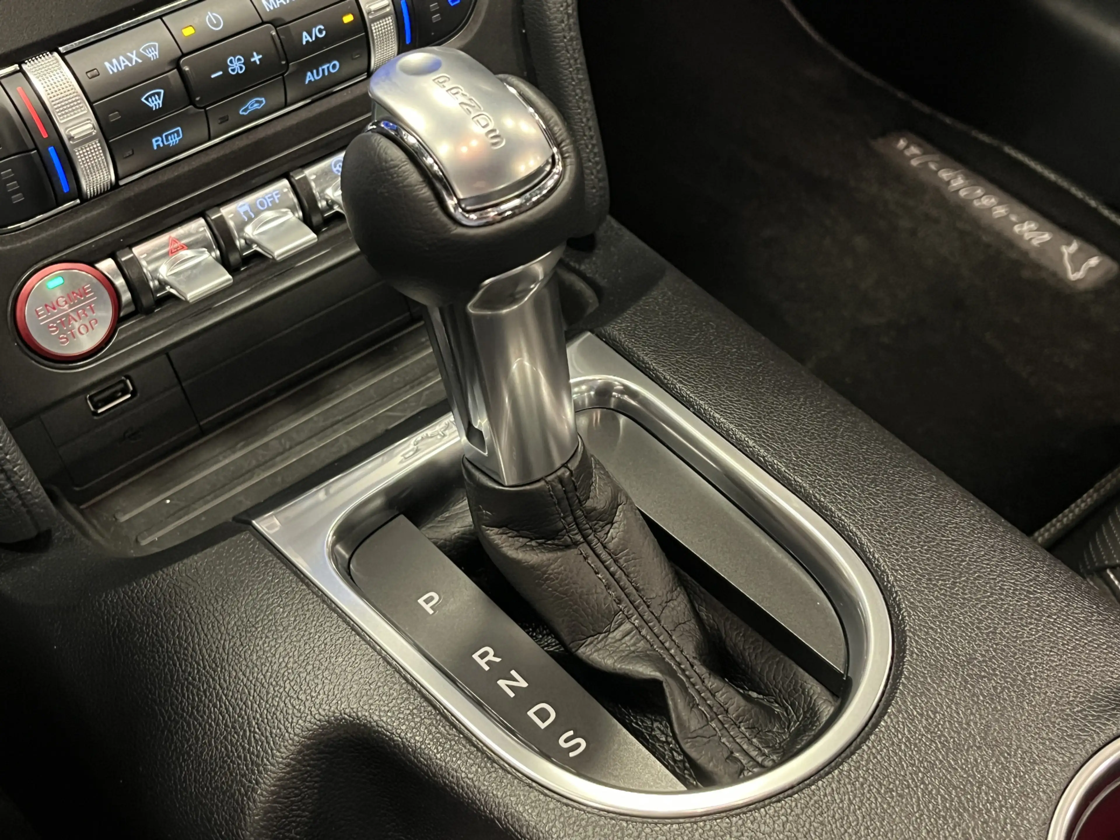Ford Mustang Fastback 5.0i V8 GT Premium 460PK Automaat — photo 3