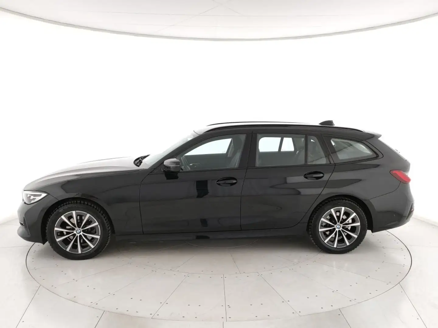 BMW 320 Serie 3 320d Touring xdrive Sport auto Nero - 2