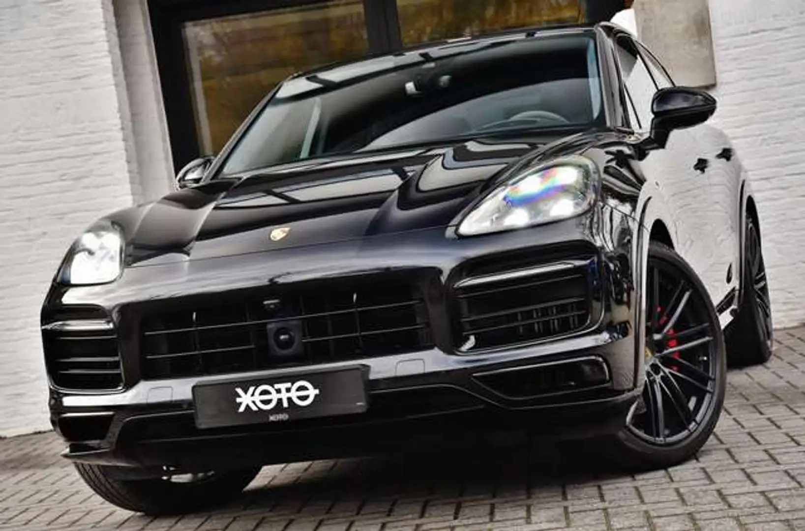 Porsche Cayenne GTS 4.0 BI-TURBO V8 COUPE SPORT DESIGN PACK Schwarz - 1