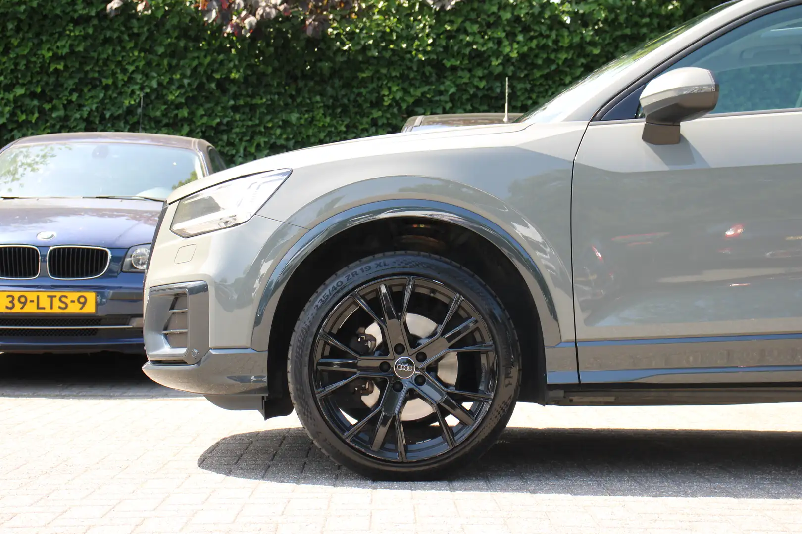 Audi Q2 1.4 TFSI CoD DESIGN PRO LINE PLUS AUTOMAAT | PANO Grijs - 2