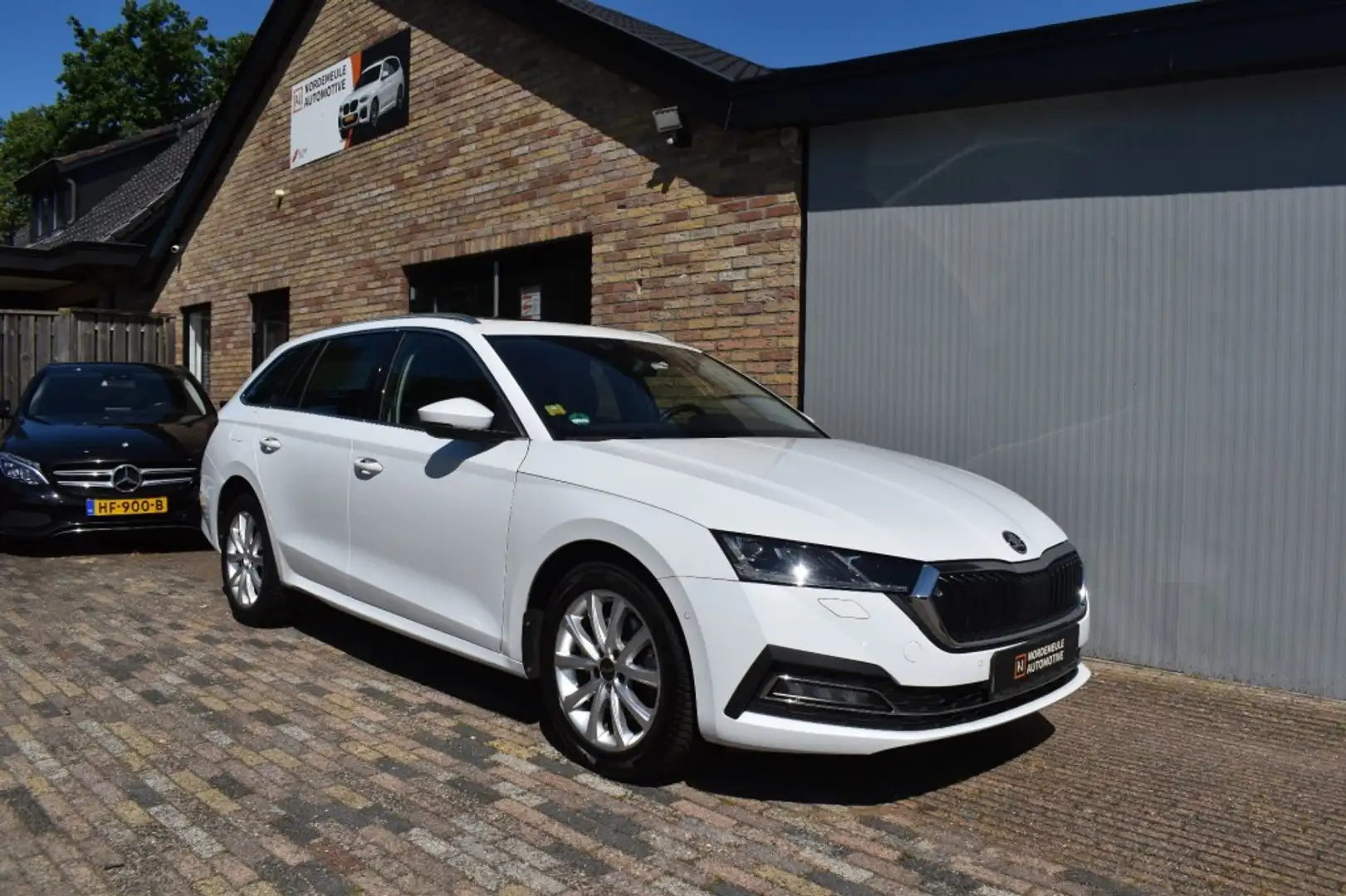 Skoda Octavia 1.4 TSI IV SPORTLINE BNS, Xenon, Pano, HUD Wit - 2