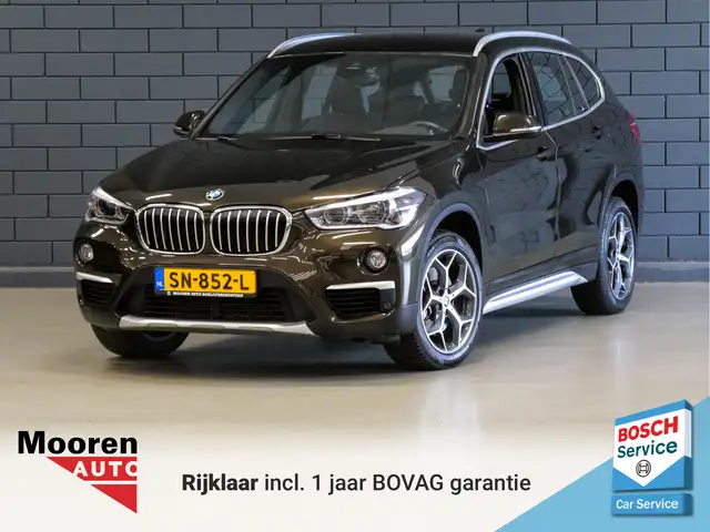 BMW X1 sDrive20i 192PK Automaat Executive Line | NAVIGATI