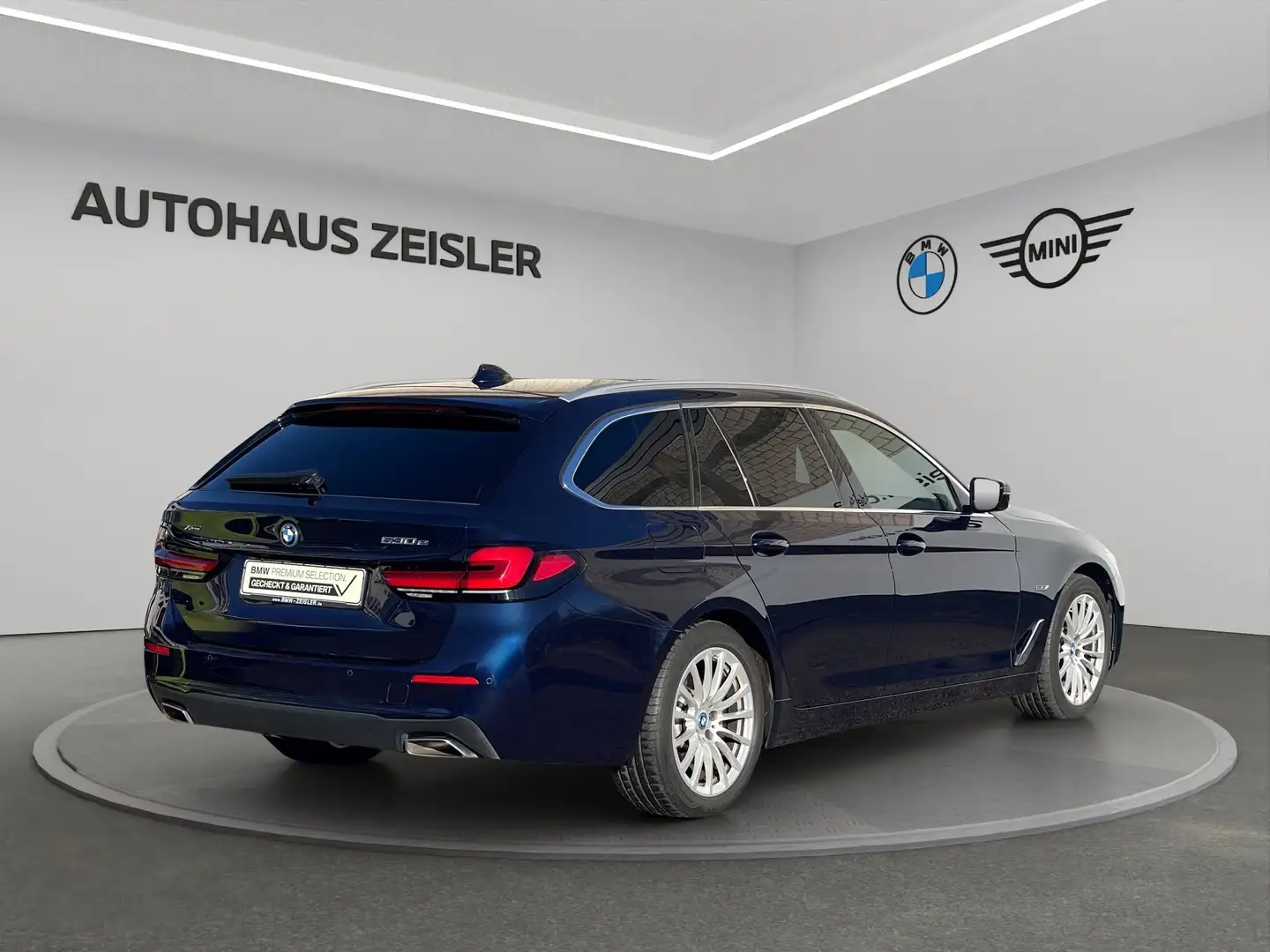 BMW 530 e xDrive Touring HEAD-UP AHK PANODACH DAB Blau - 2