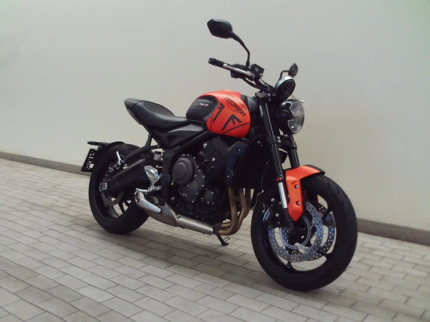 Triumph Trident 660 Naranja - 2