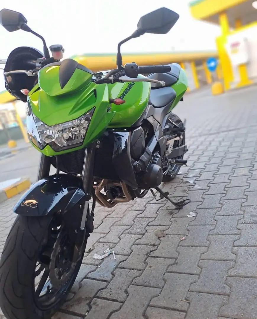 Kawasaki Z 750 Verde - 1