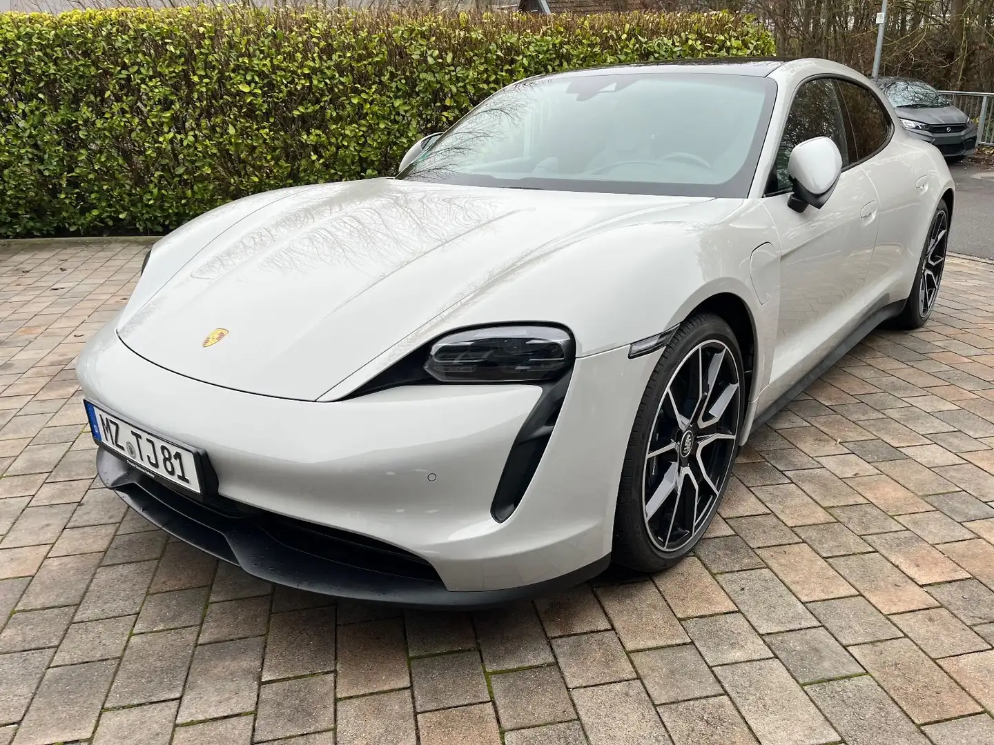 Porsche Taycan Sport T Pano HUD Bose Luft Perf HAL UFREi Grau - 1