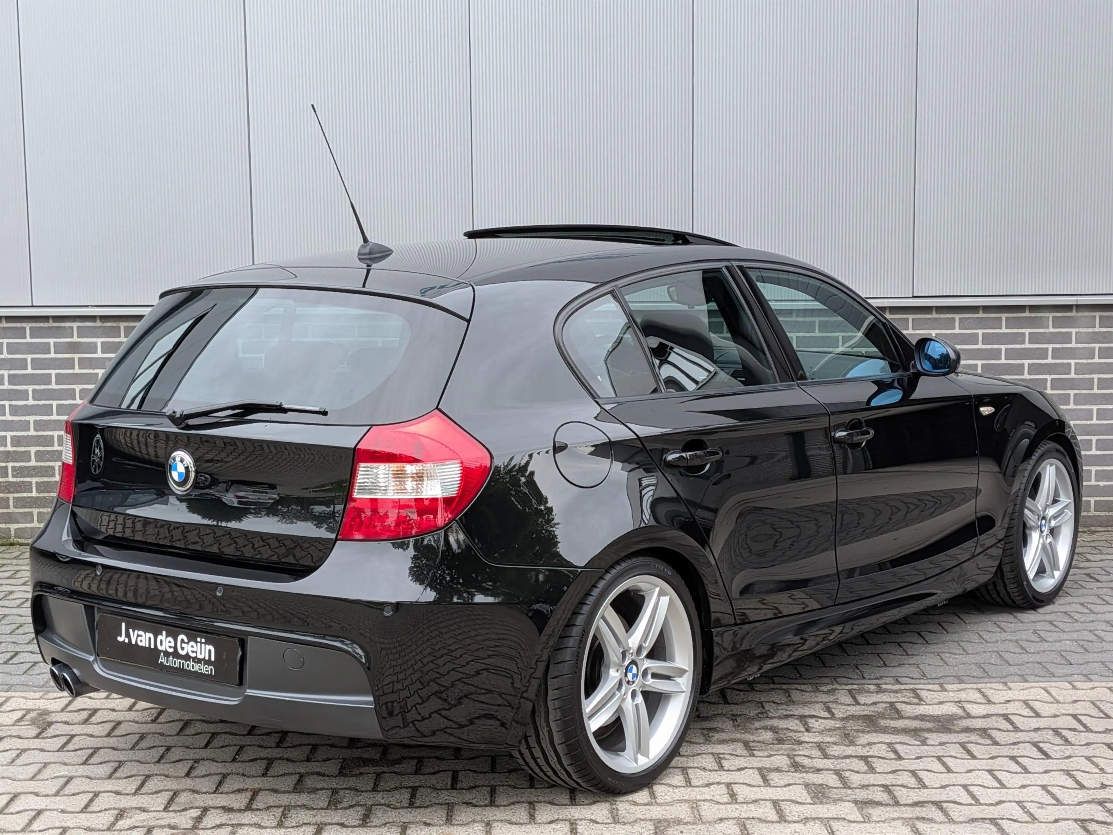 BMW 130 1-serie 130i Cup | M-Pakket | Schuifdak | Unieke k — photo 31