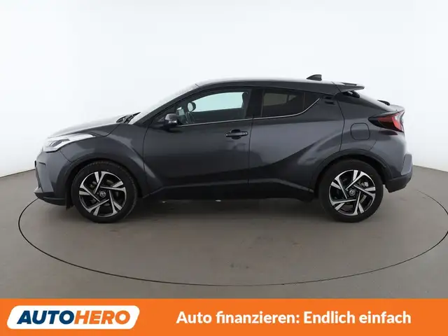 Toyota C-HR view 3