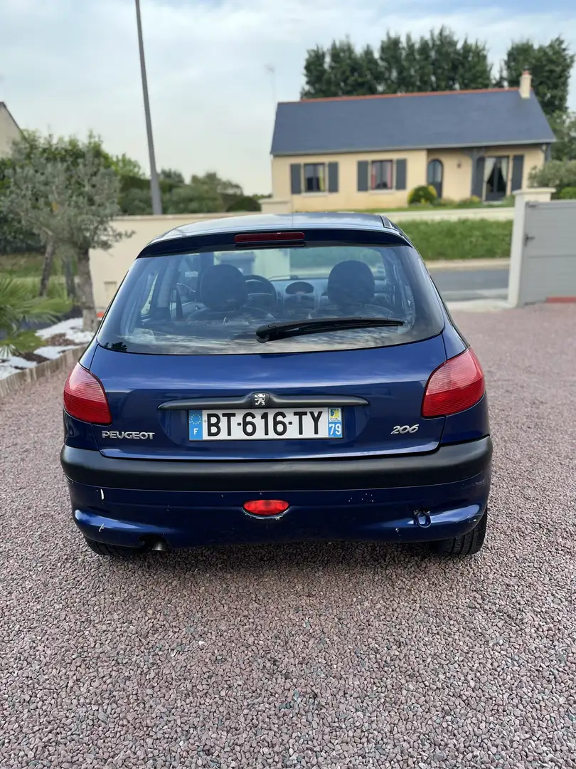 Peugeot 206 1.1i XR - 2