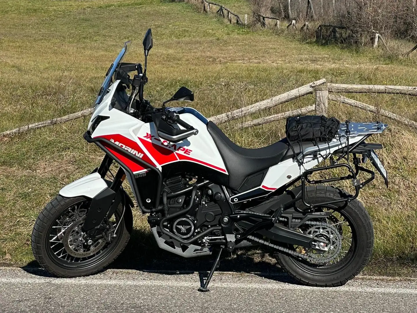 Moto Morini X-Cape Bianco - 2