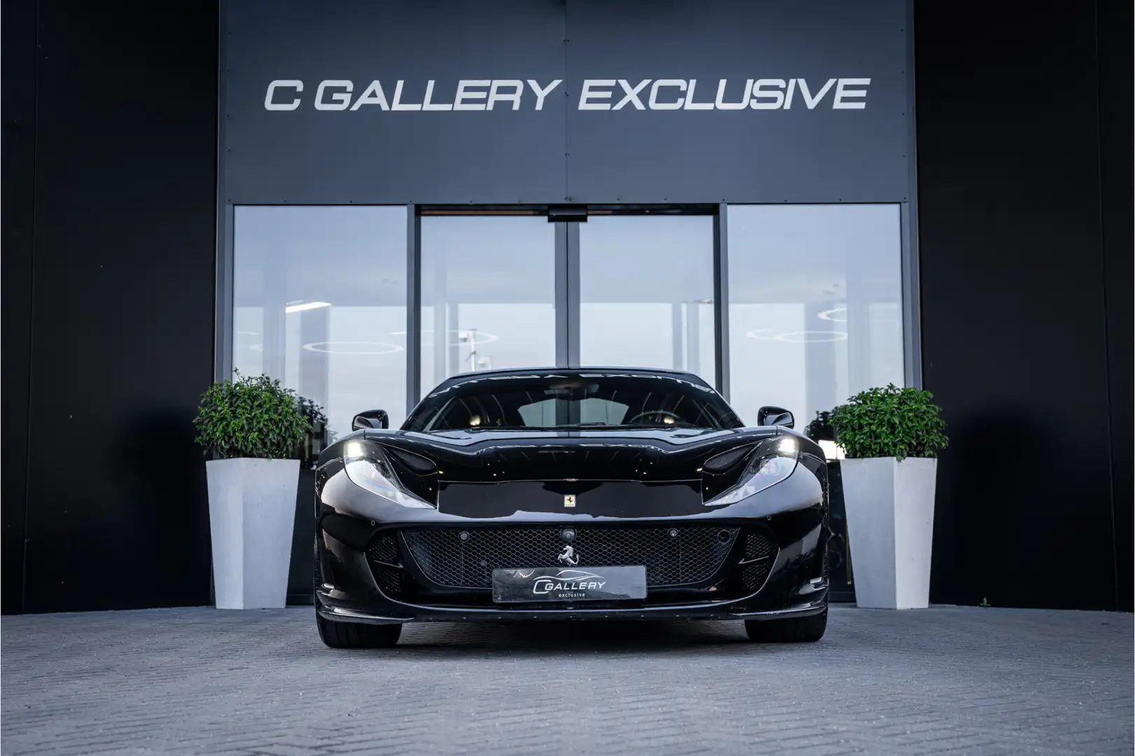 Ferrari 812 6.5 V12 Superfast HELE - Racing seats l Passenger Schwarz - 2