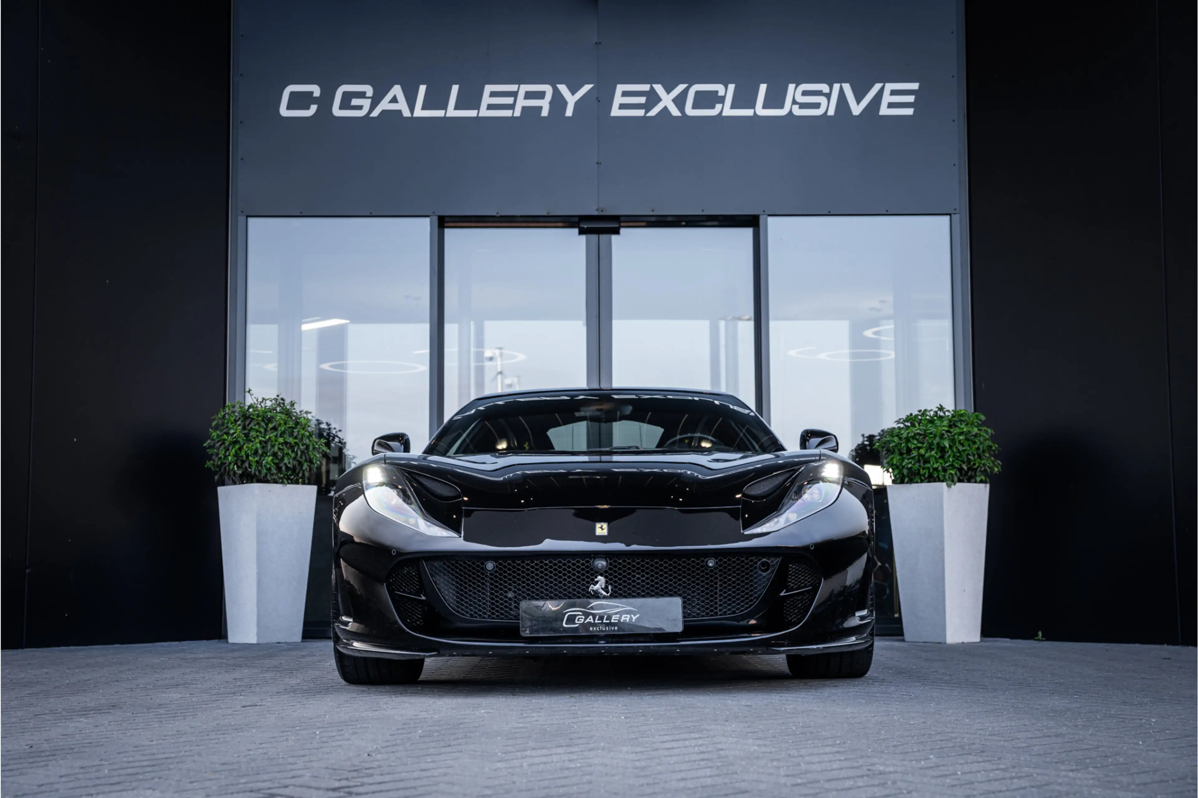 Ferrari 812 6.5 V12 Superfast HELE - Racing seats l Passenger — photo 2