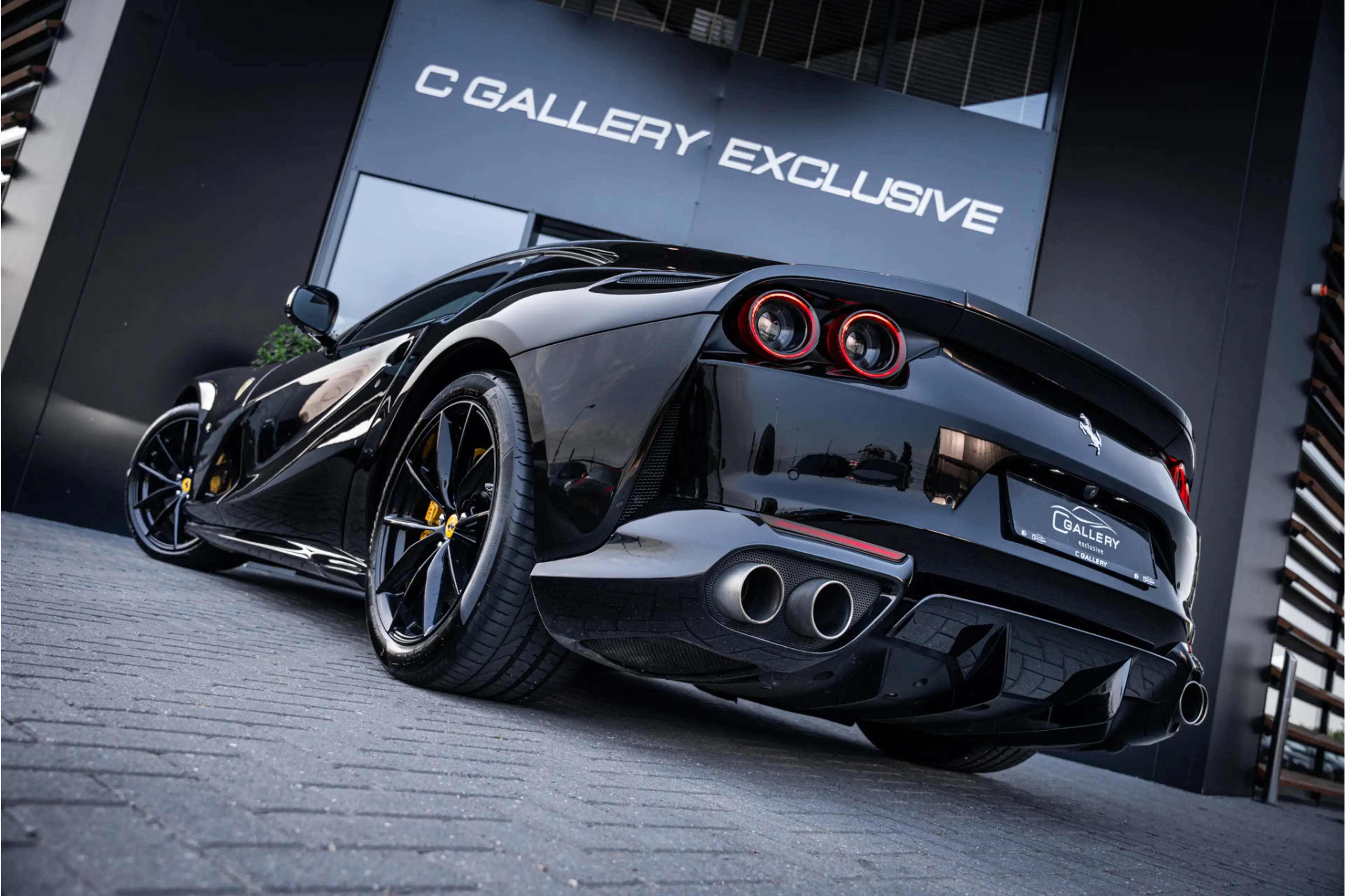 Ferrari 812 6.5 V12 Superfast HELE - Racing seats l Passenger — photo 39