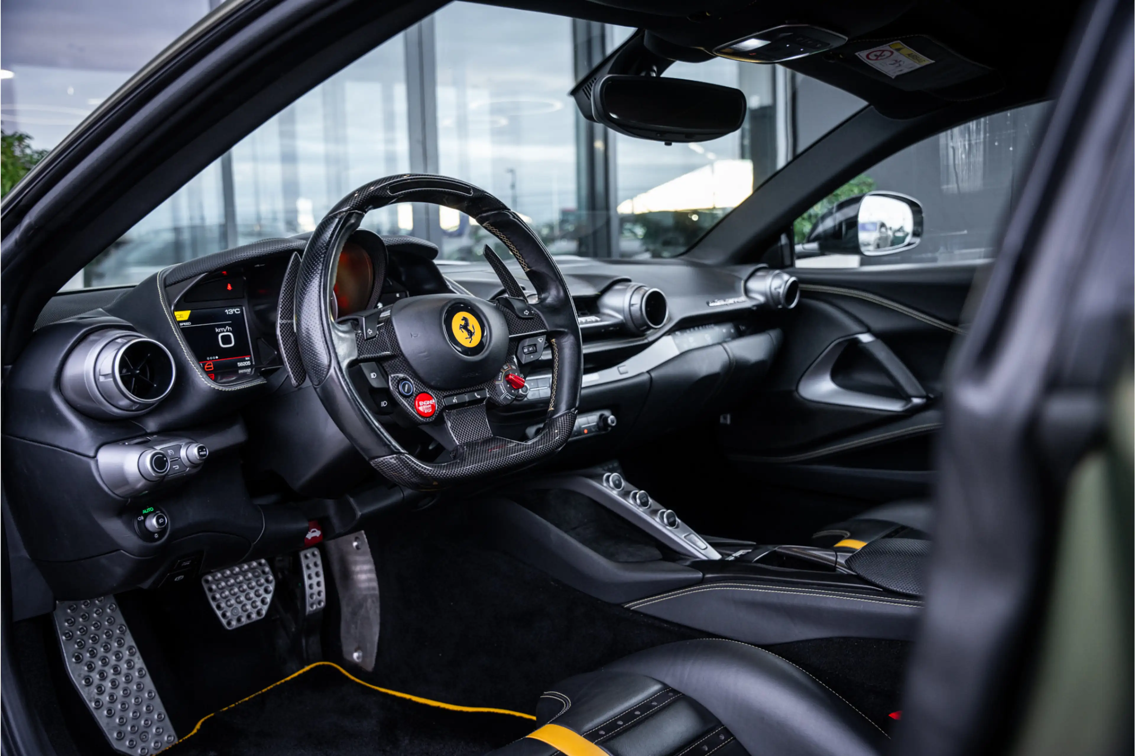 Ferrari 812 6.5 V12 Superfast HELE - Racing seats l Passenger — photo 8
