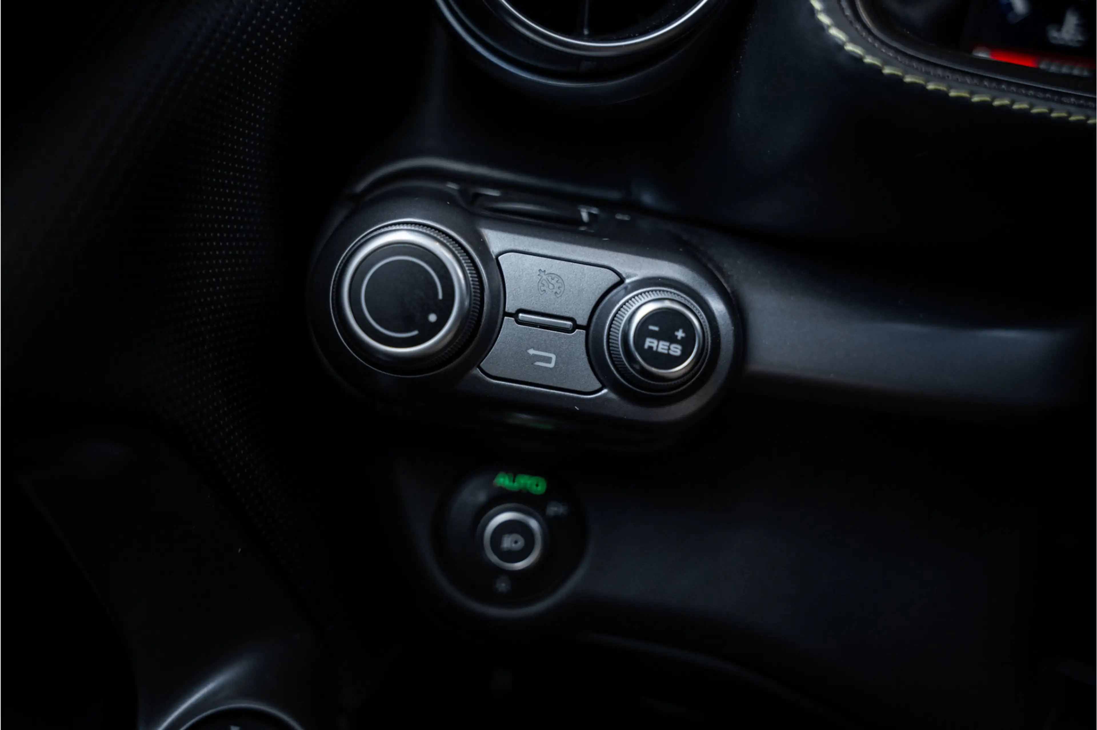 Ferrari 812 6.5 V12 Superfast HELE - Racing seats l Passenger — photo 12