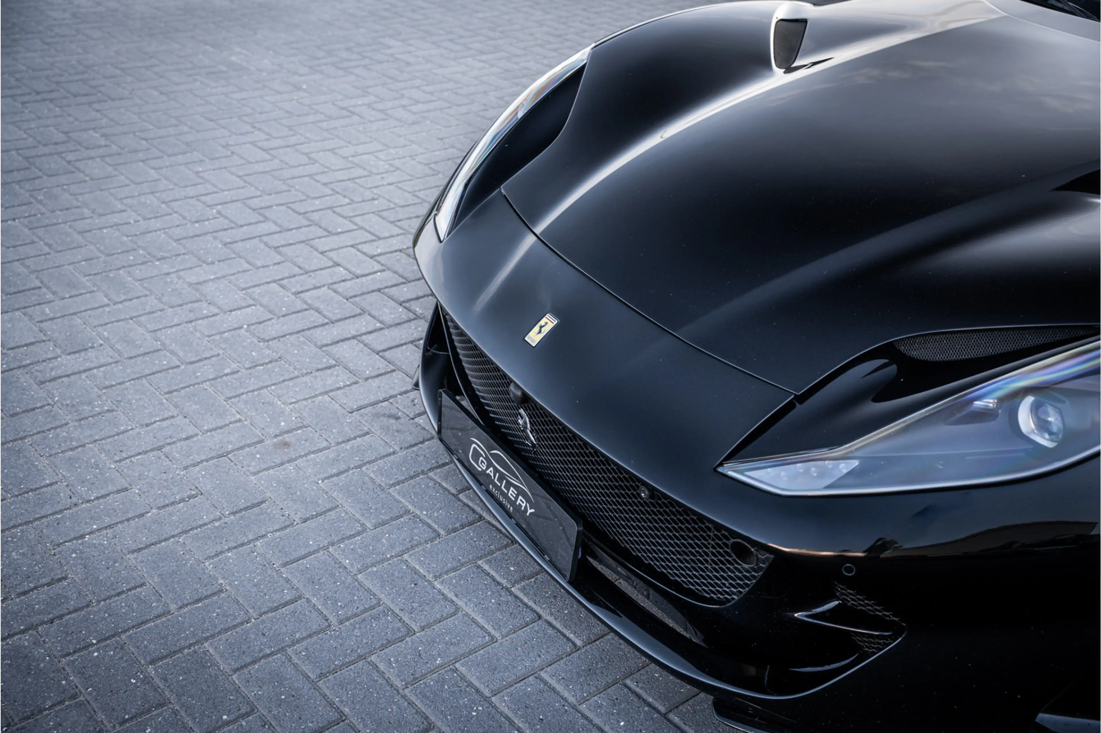 Ferrari 812 6.5 V12 Superfast HELE - Racing seats l Passenger — photo 47