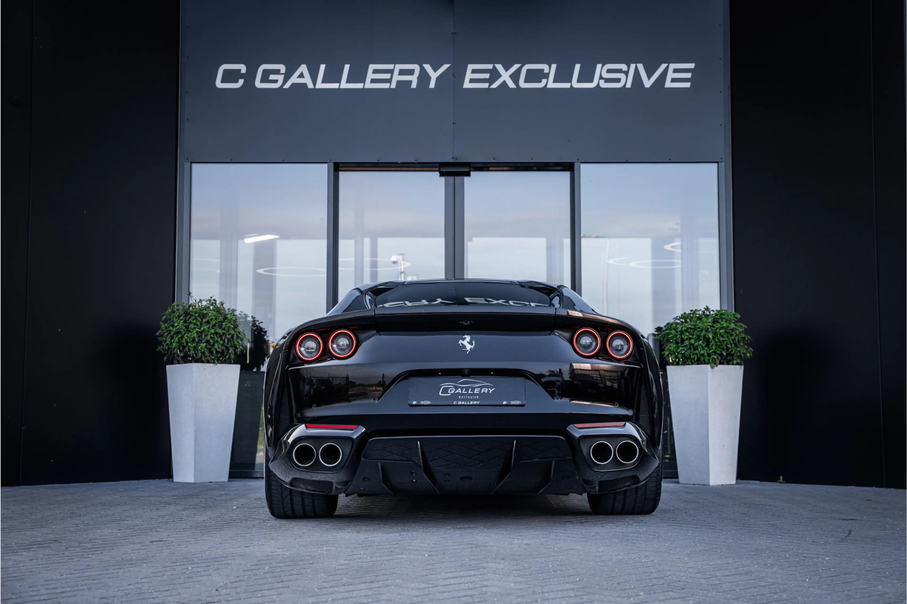 Ferrari 812 6.5 V12 Superfast HELE - Racing seats l Passenger — photo 6