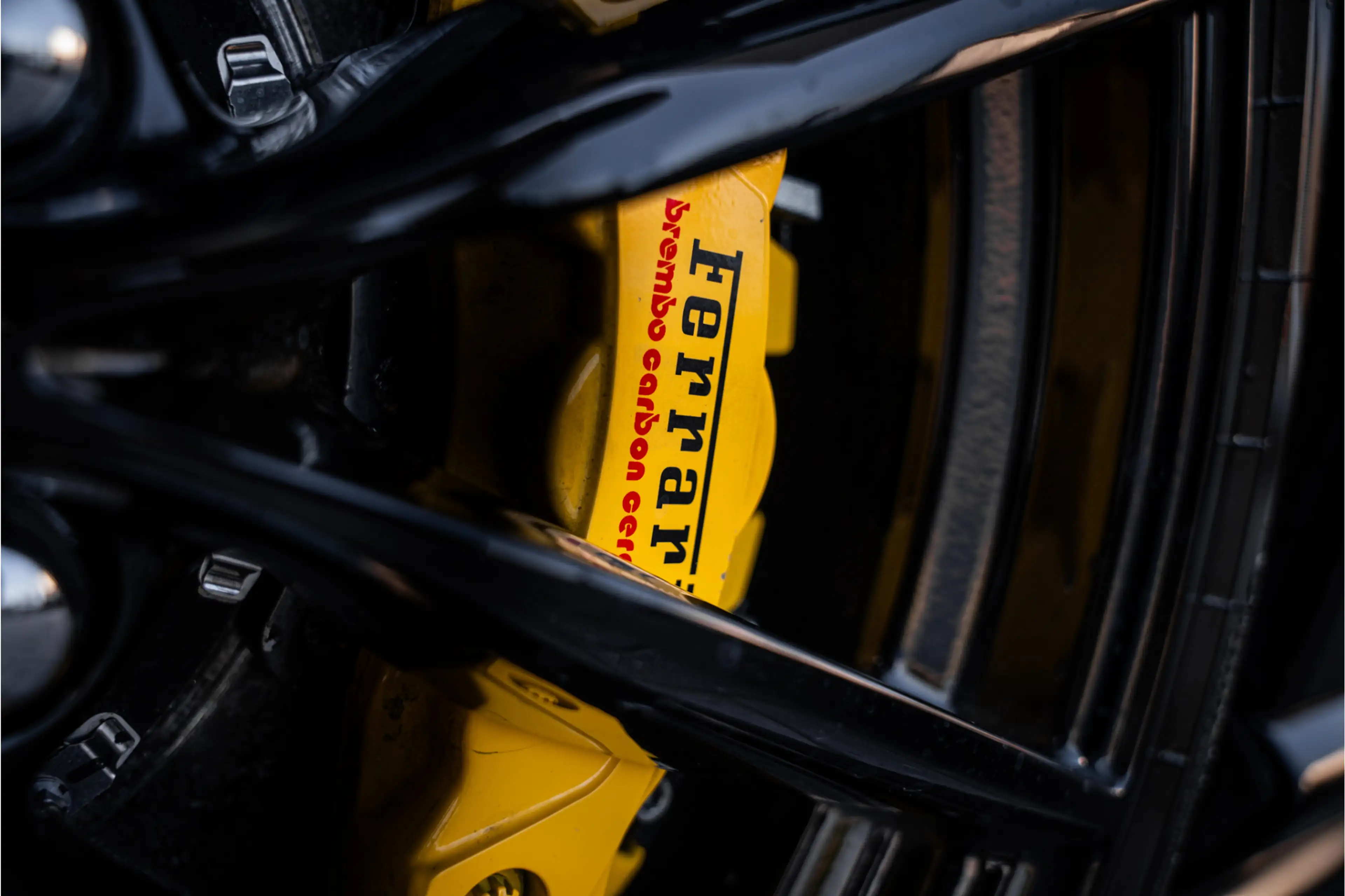 Ferrari 812 6.5 V12 Superfast HELE - Racing seats l Passenger — photo 46
