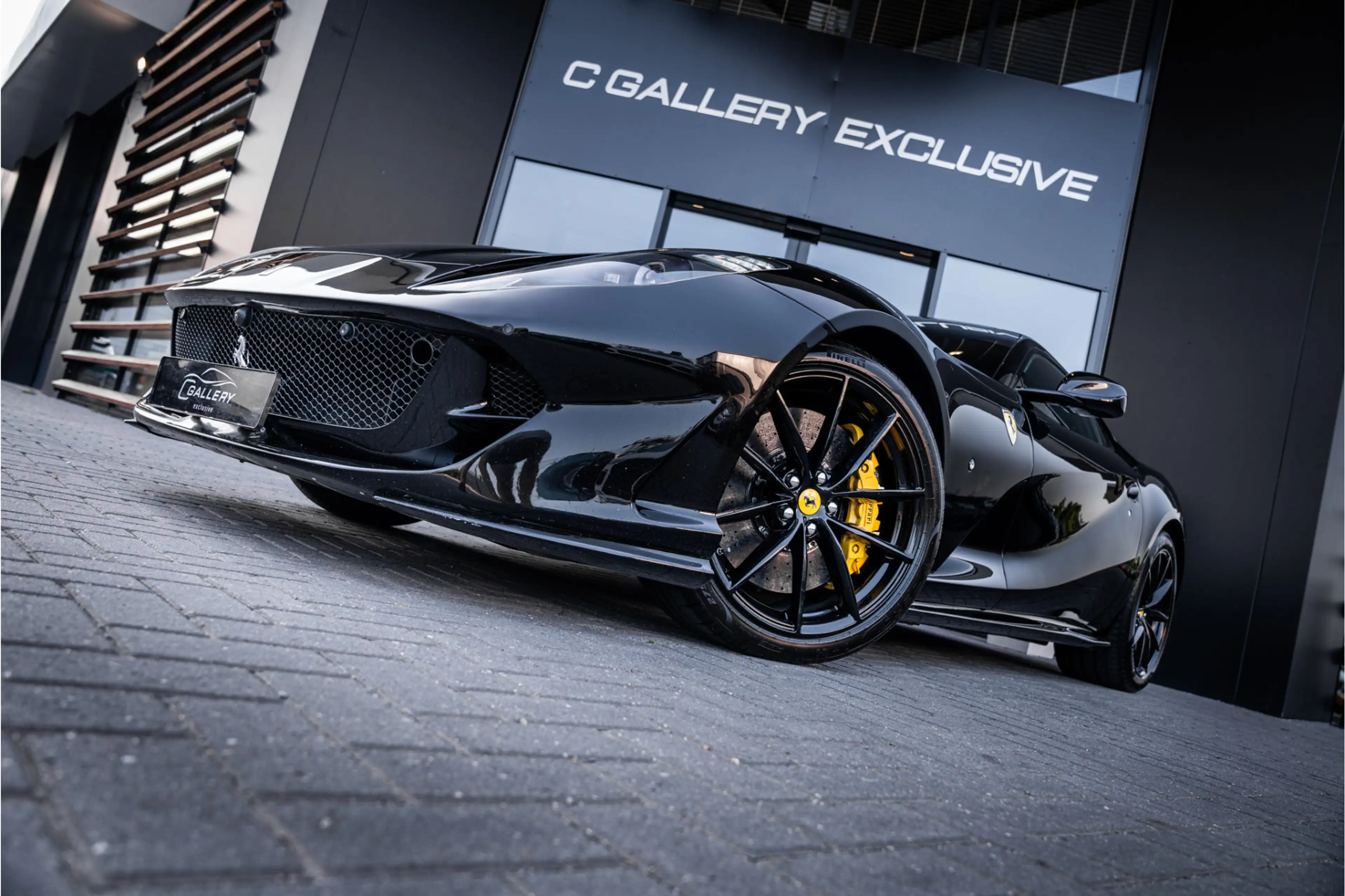 Ferrari 812 6.5 V12 Superfast HELE - Racing seats l Passenger — photo 48