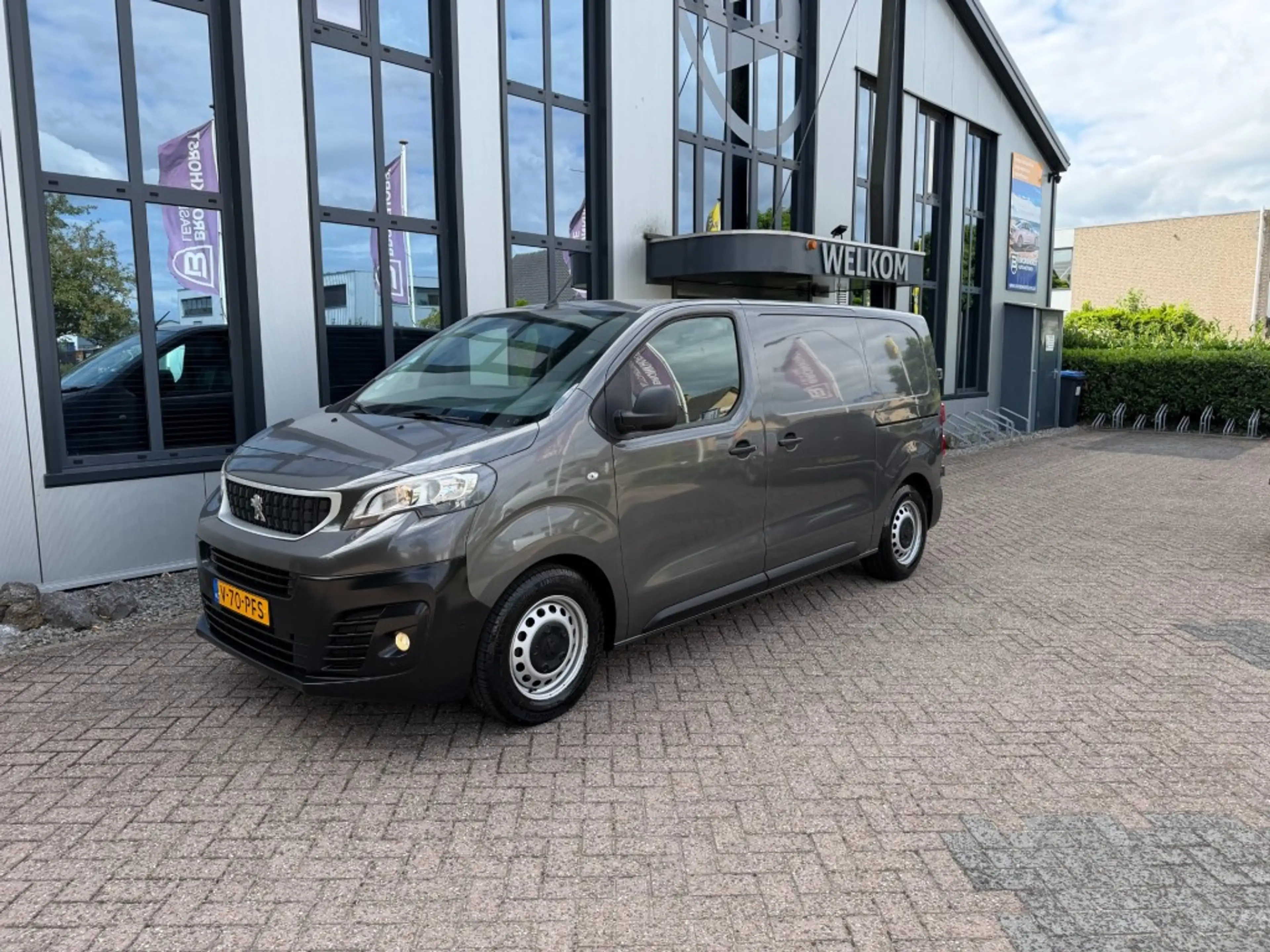 Peugeot Expert 1.5 BlueHDi L2 Lang 120PK Navi, 2x schuifdeur, 3-p