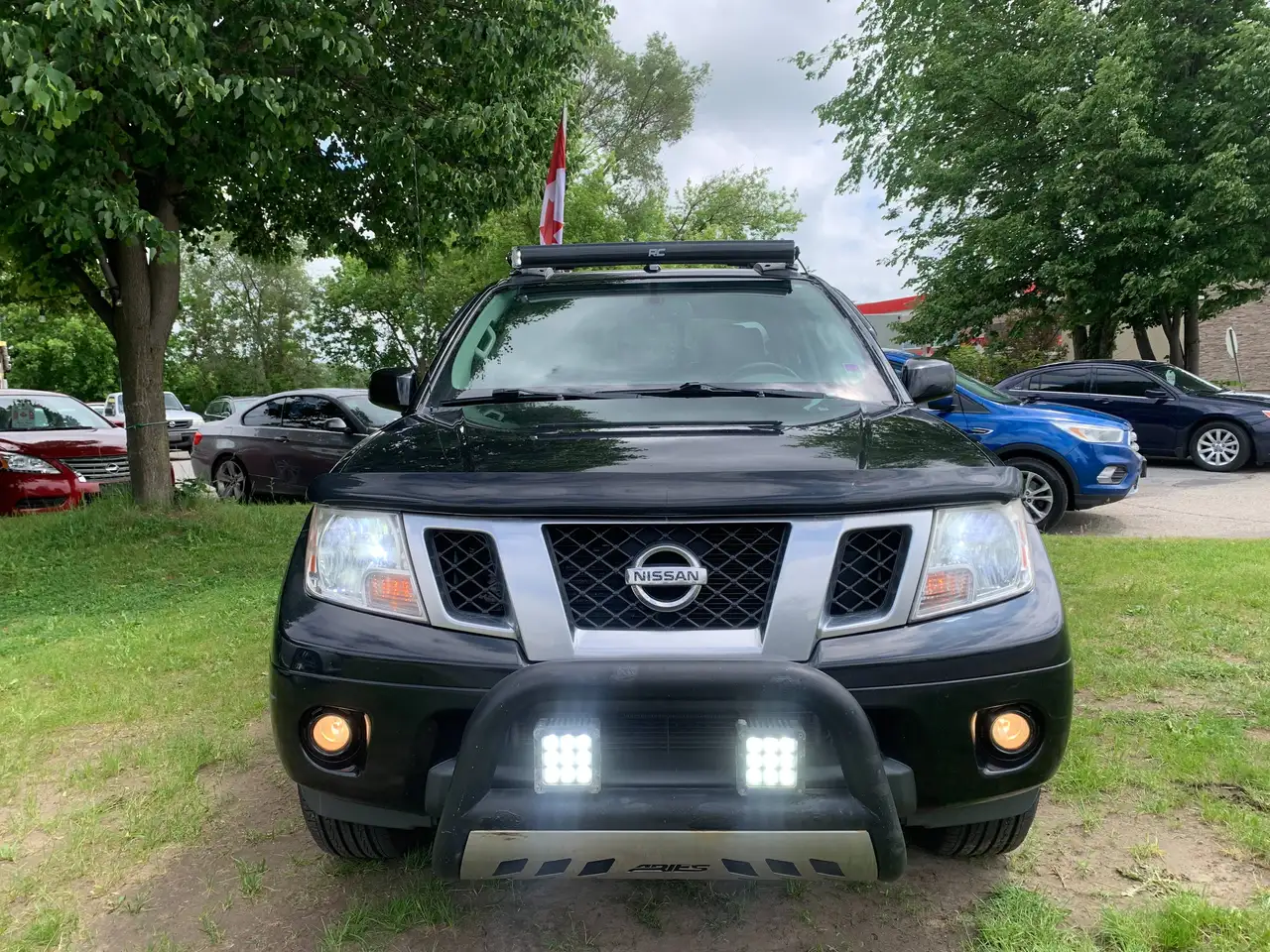 Nissan Frontier снимка Nissan Frontier
