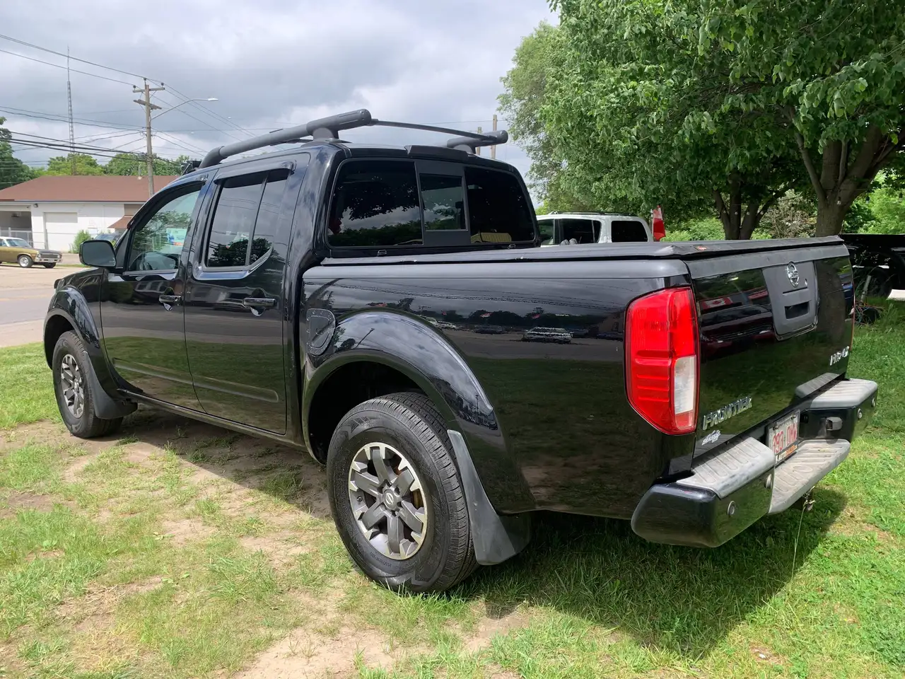 Nissan Frontier снимка Nissan Frontier