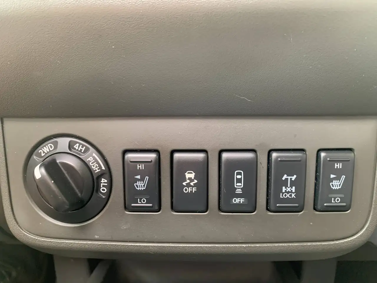 Nissan Frontier снимка Nissan Frontier