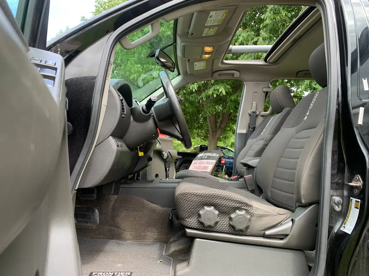 Nissan Frontier снимка Nissan Frontier