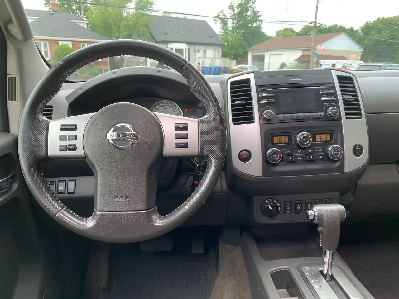 Nissan Frontier снимка Nissan Frontier