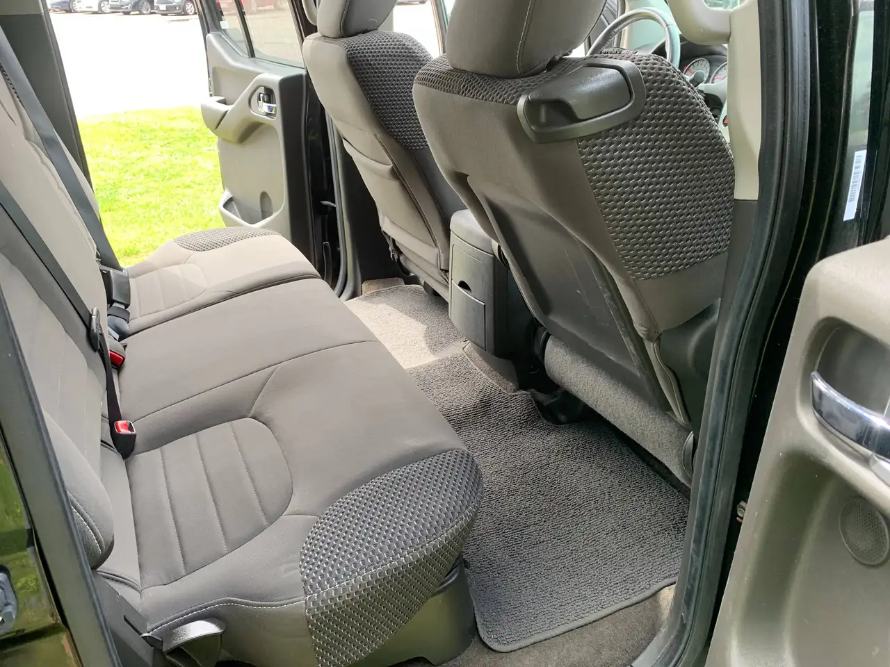 Nissan Frontier снимка Nissan Frontier