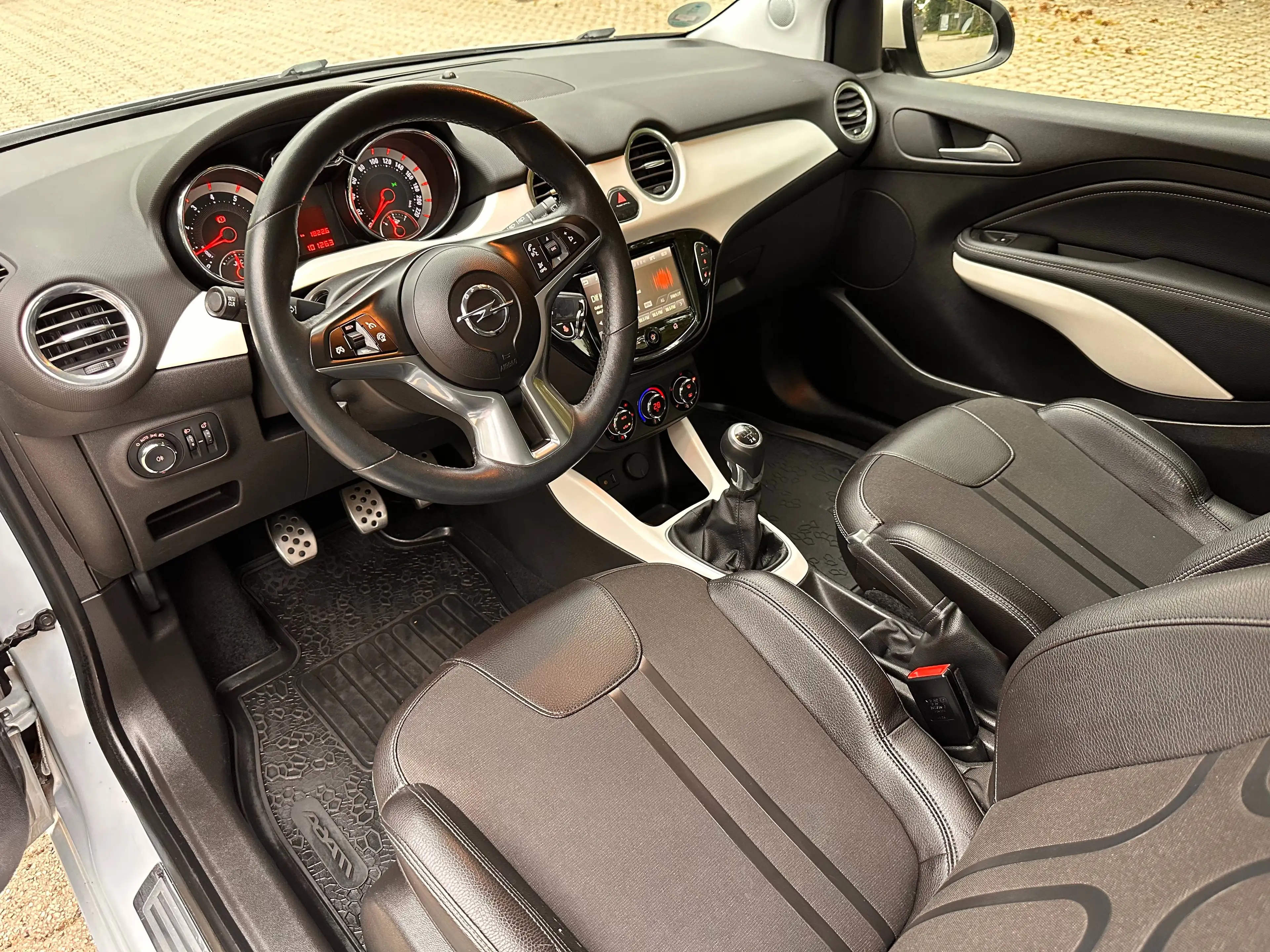 Opel Adam Slam — photo 12