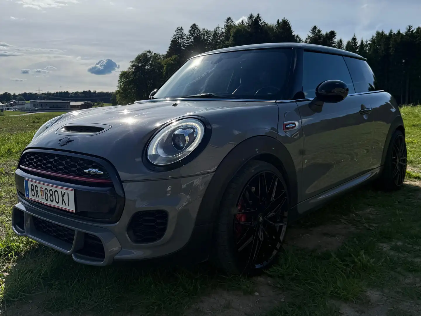MINI John Cooper Works MINI Hatch John Cooper Works Aut. John Cooper Work Grau - 2