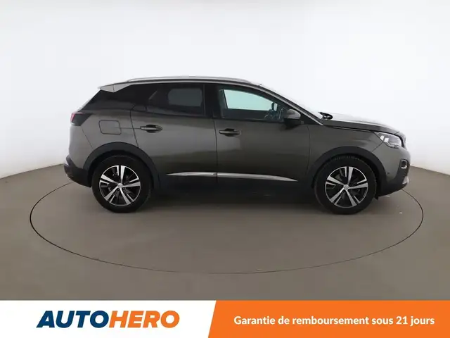 Peugeot 3008 view 7
