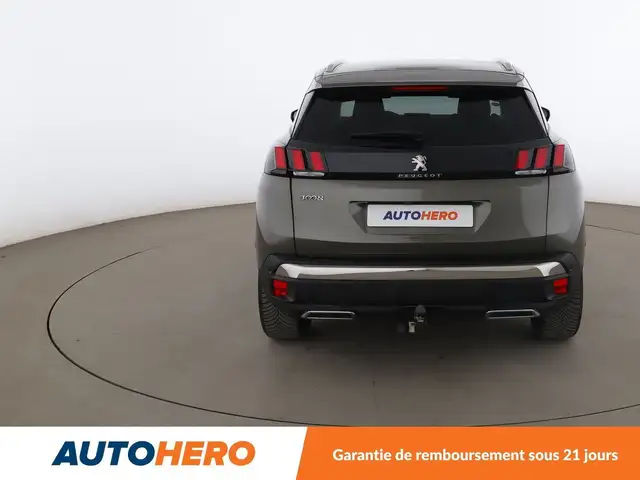 Peugeot 3008 view 5