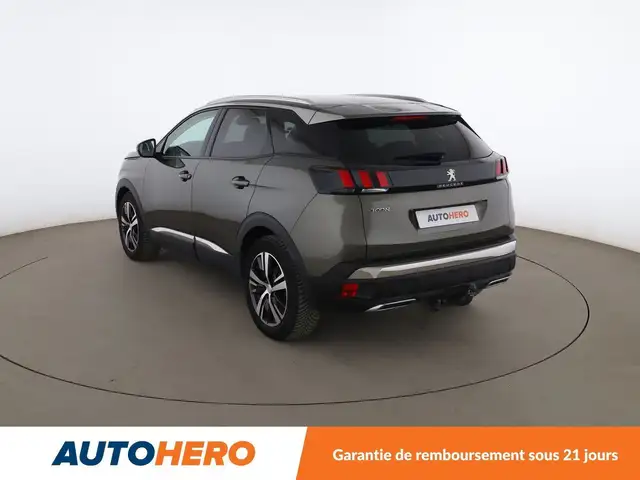 Peugeot 3008 view 4