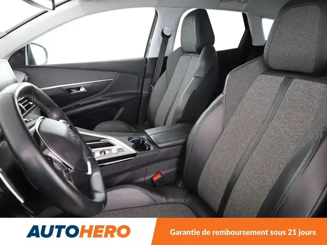 Peugeot 3008 view 10