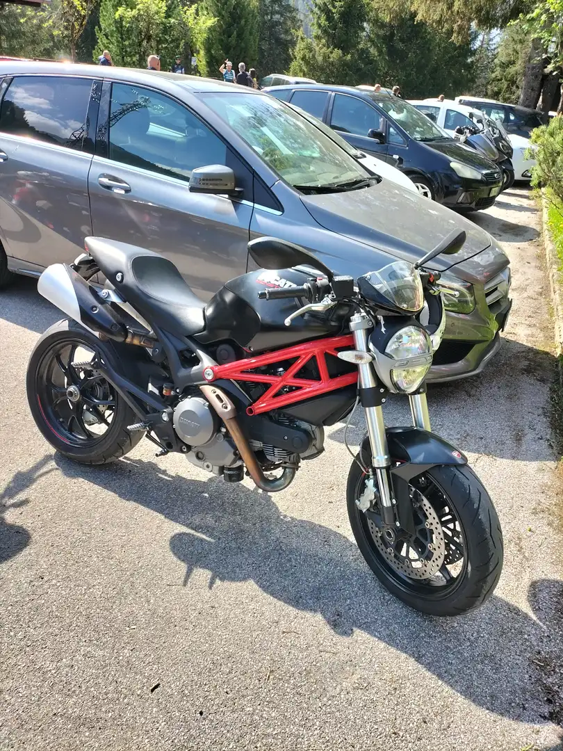 Ducati Monster 796 Negro - 2