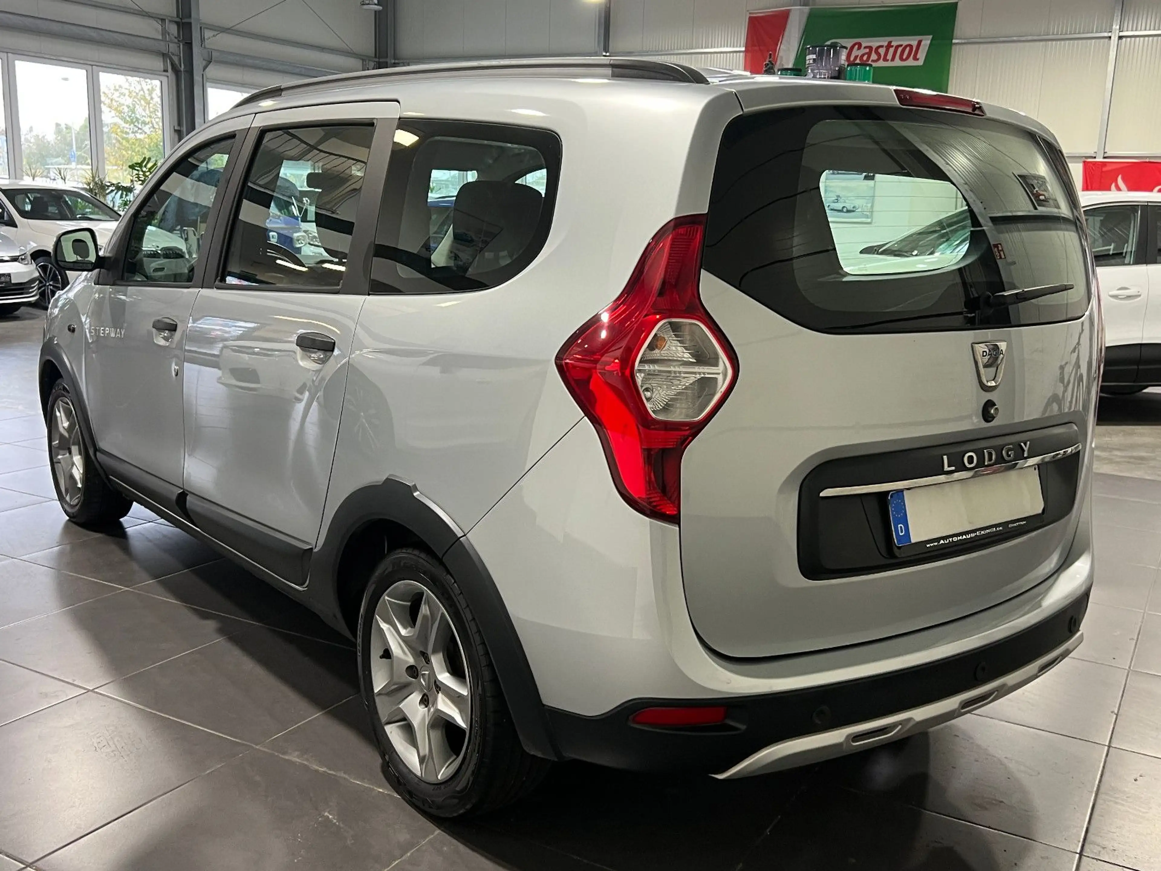 Dacia Lodgy 1.5 dCi Stepway Plus **Navi*Kamera*PDC** — photo 3