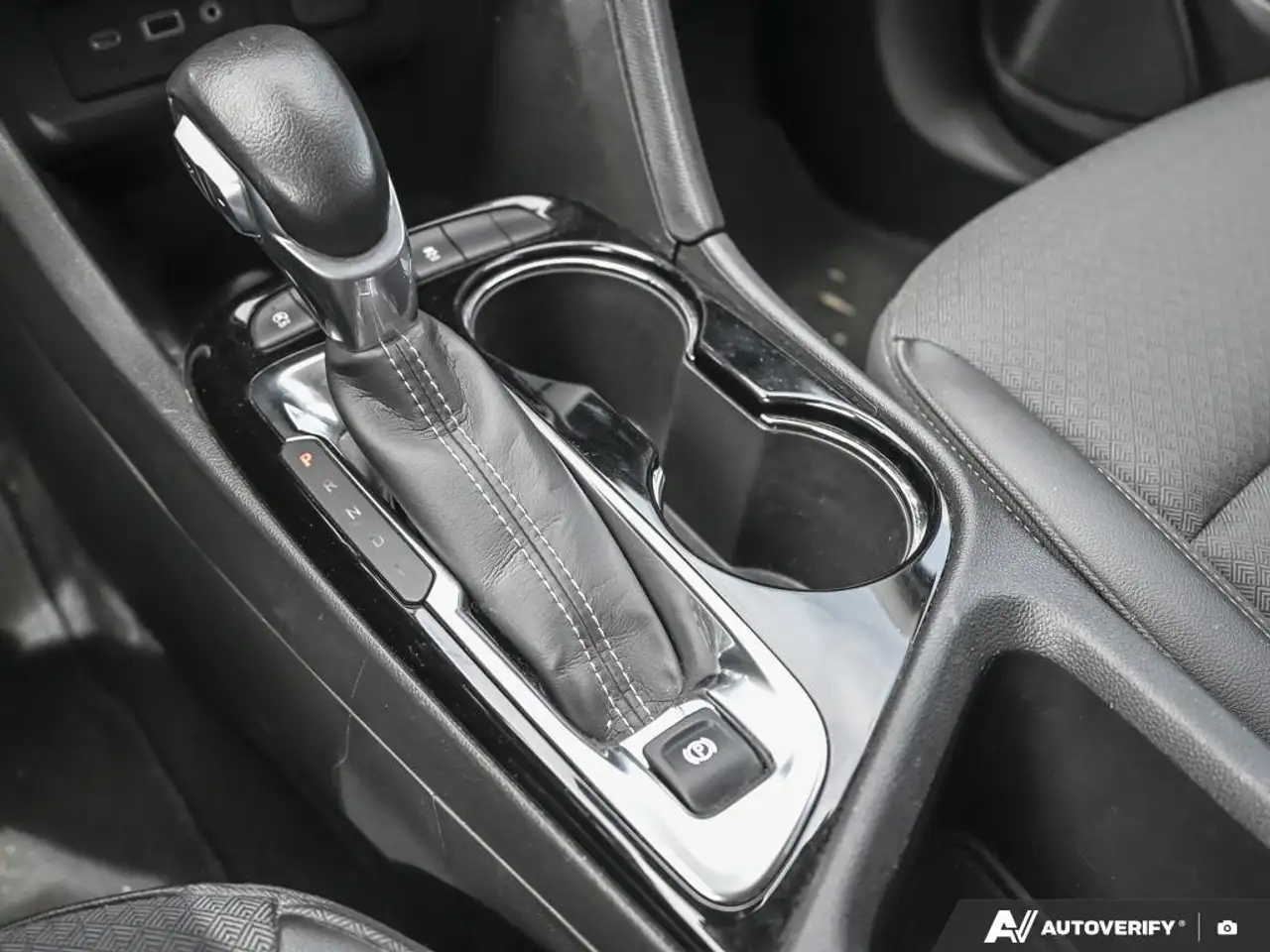 Buick Encore снимка Buick Encore