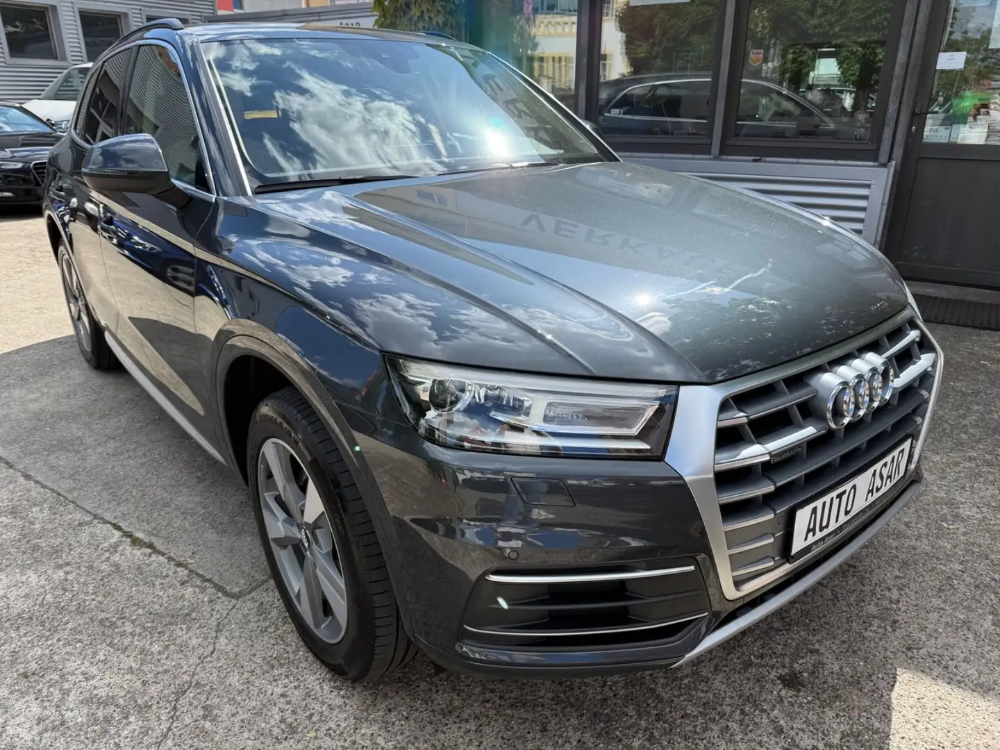 Audi Q5 40 TDI quattro sport/VIRTUAL/PANO/AHK/LEDER Gris - 2