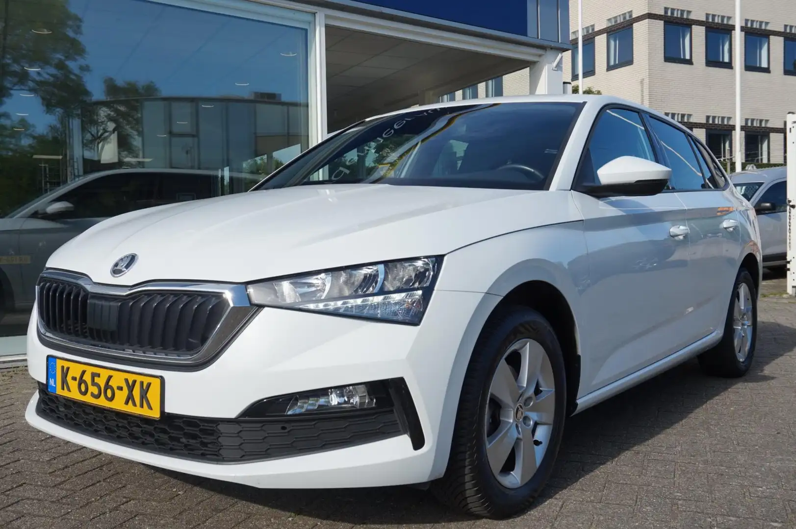 Skoda Scala 1.0 TSI Sport Business automaat / trekhaak / carpl Blanc - 1