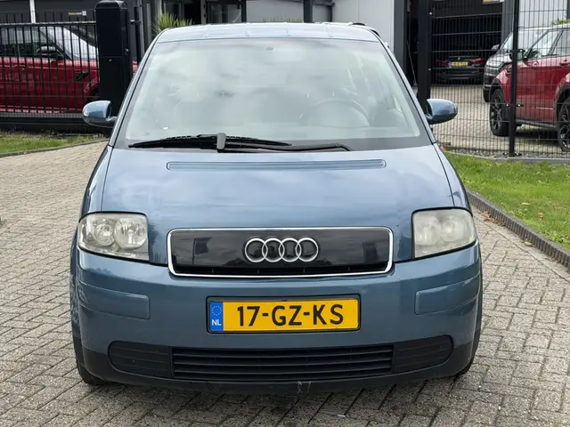 Audi A2 view 2