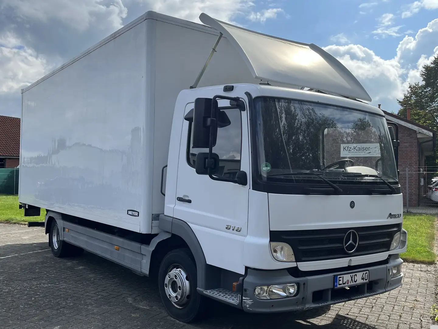 Mercedes-Benz 818 Koffer wenig km Ladebordwand/Hebebühne Blanco - 1