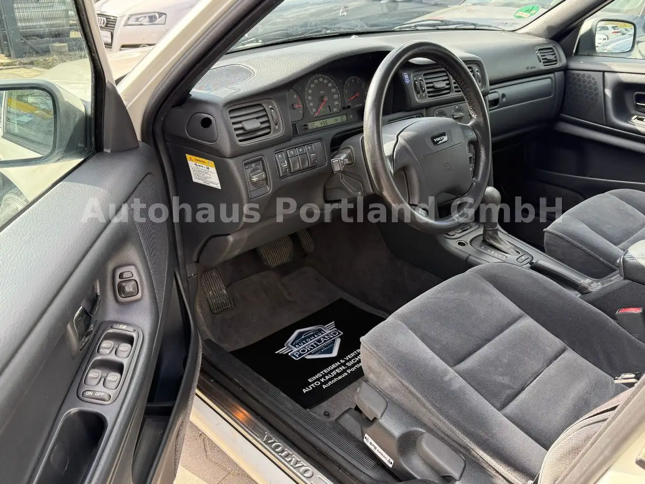 Volvo V70 2.5 Automatik Rarität/133TKM/1.Hand/SHZ/KLIM, foto 9