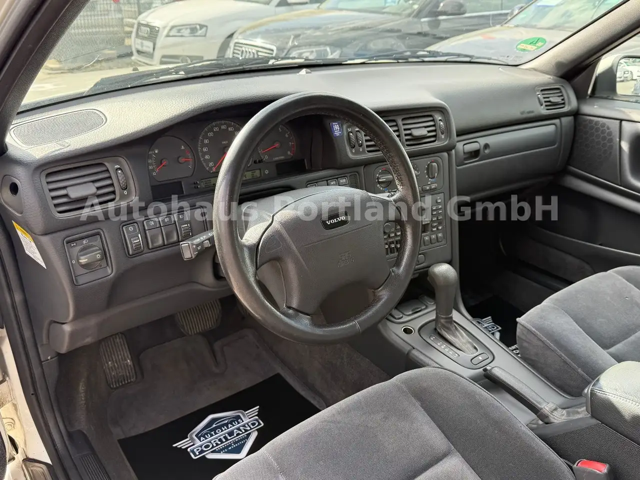 Volvo V70 2.5 Automatik Rarität/133TKM/1.Hand/SHZ/KLIM, foto 8