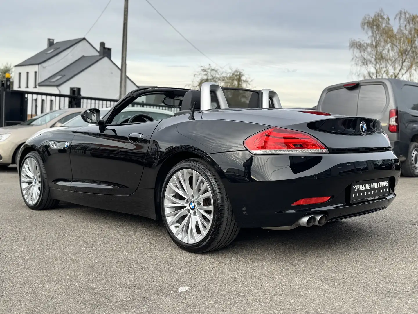 BMW Z4 sDrive20i / BLUETOOTH / M INTERIOR / 18" / CUIR Zwart - 2