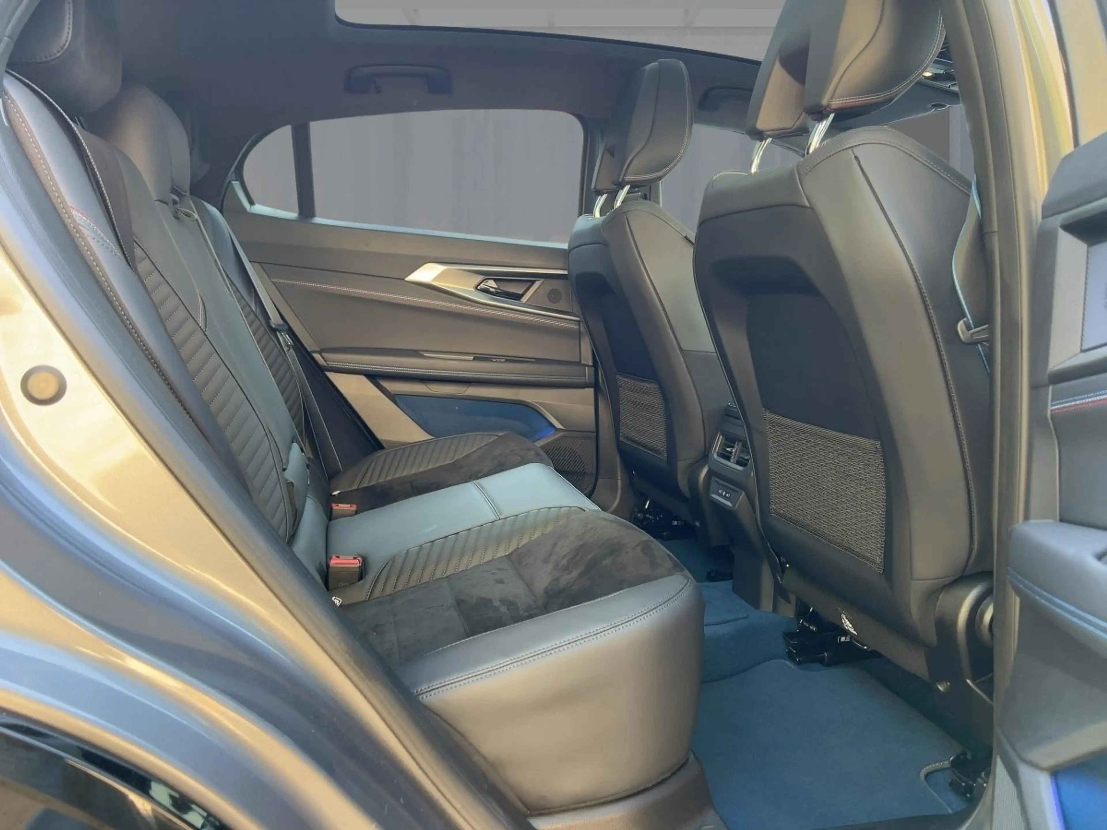 Renault Rafale Esprit Alpine Plug-in Hybrid 300 4x4 Panoramadach — photo 9