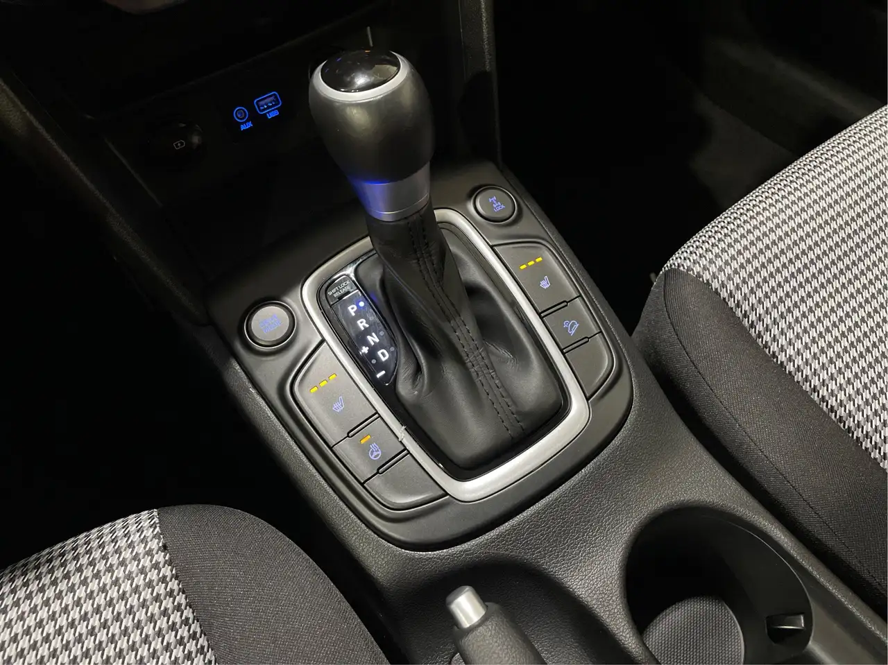 Hyundai KONA снимка Hyundai KONA